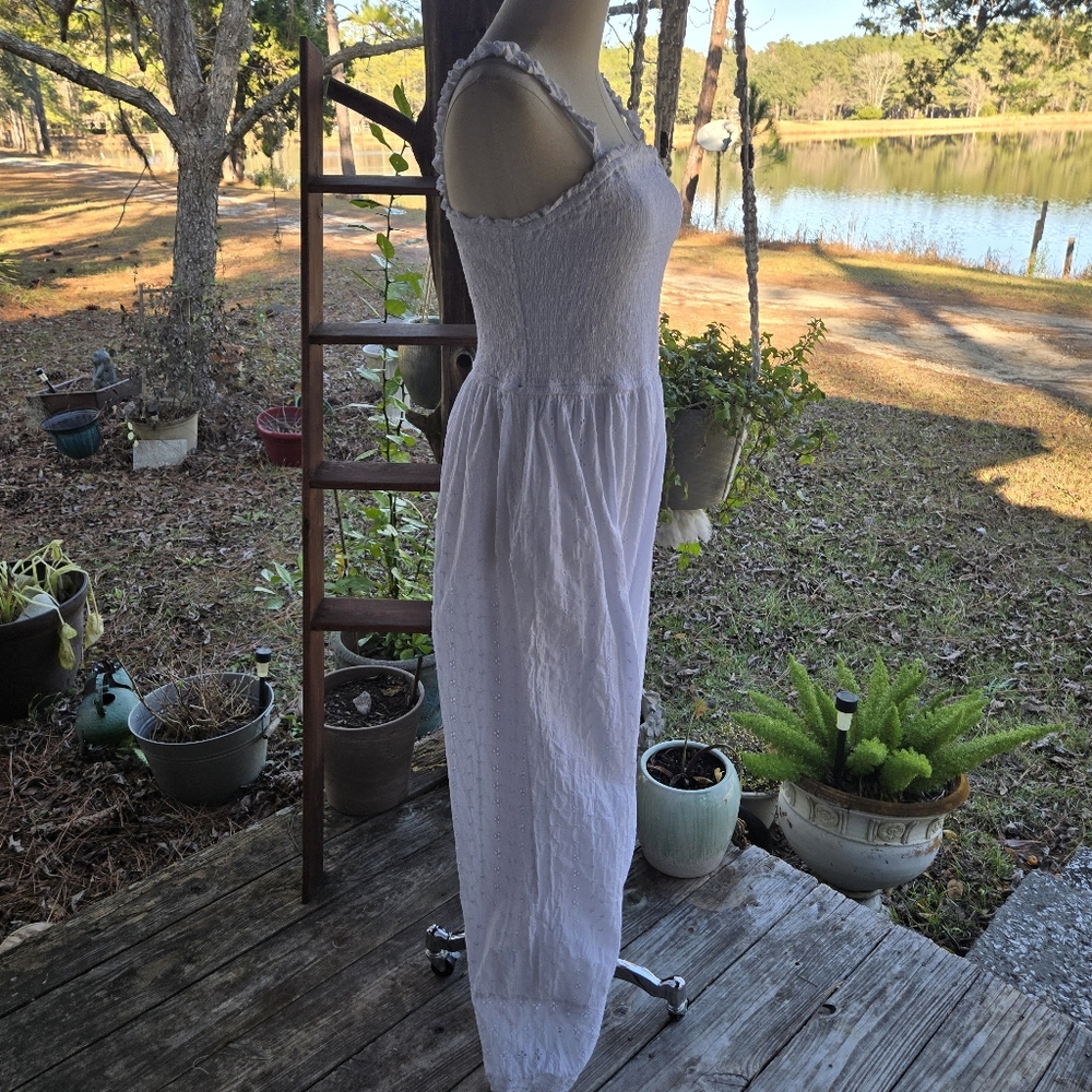 Jessica Simpson White Eyelet Smocked Bodice Jumpsuit Size Extra Large - Picture 6 of 12